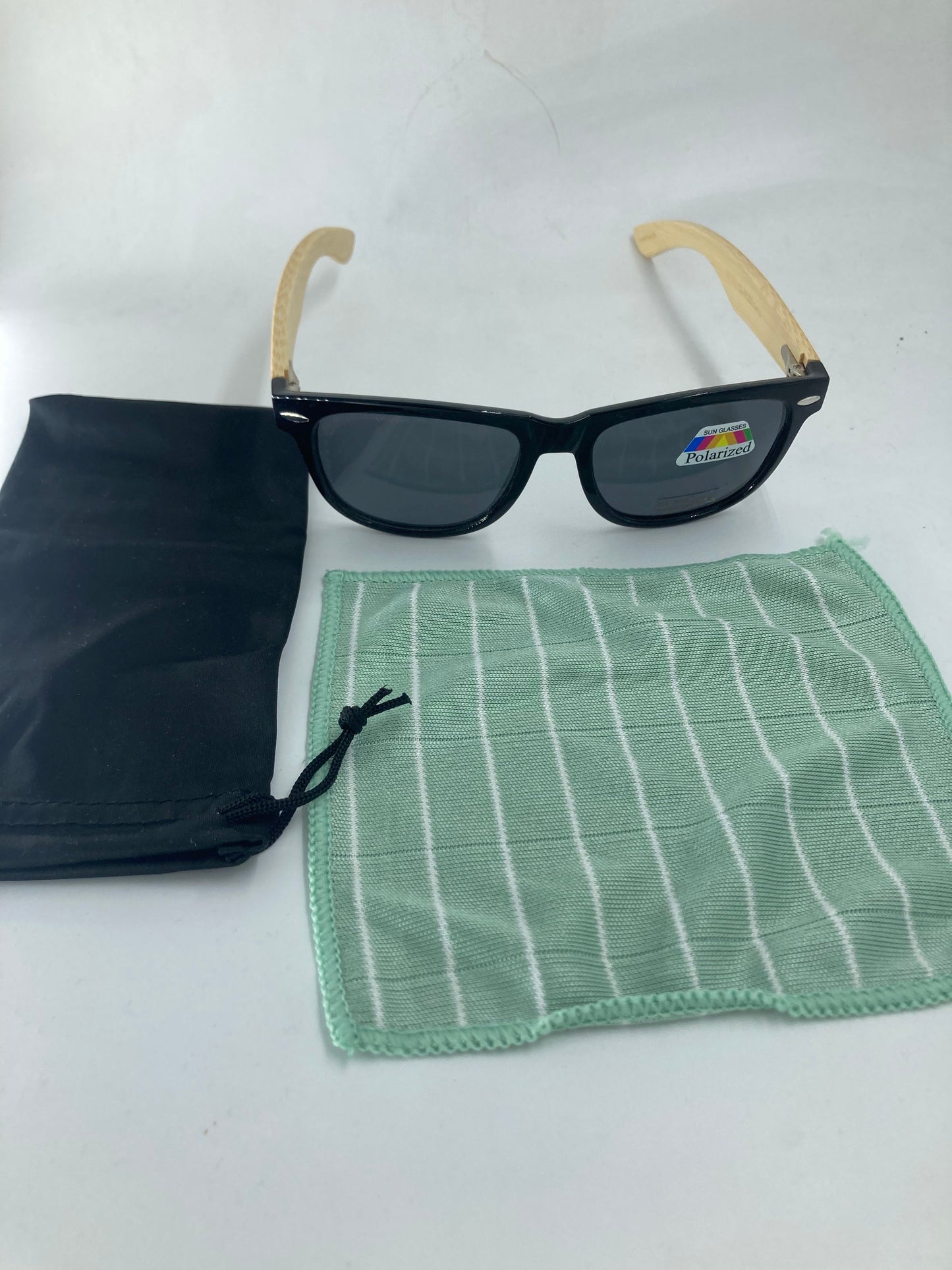 52. Sonnenbrille, Bügel aus Bambus und holzsonnenbrille schwarz mit schwarz linse , bügel aus bambus, polarized und uv400 schutz