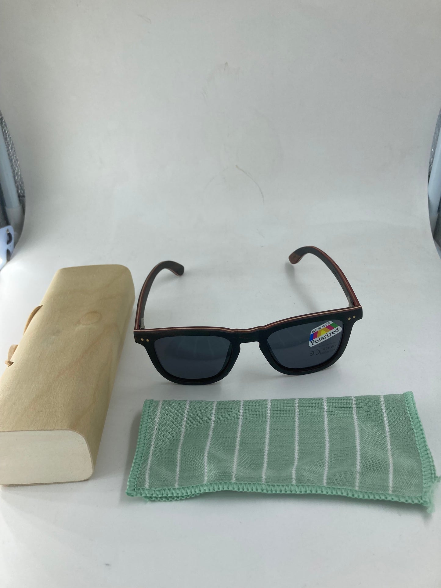 9. Sonnenbrille, Rahmen komplett aus Holz Ebenholz mit schwarz linse - polarized und uv400