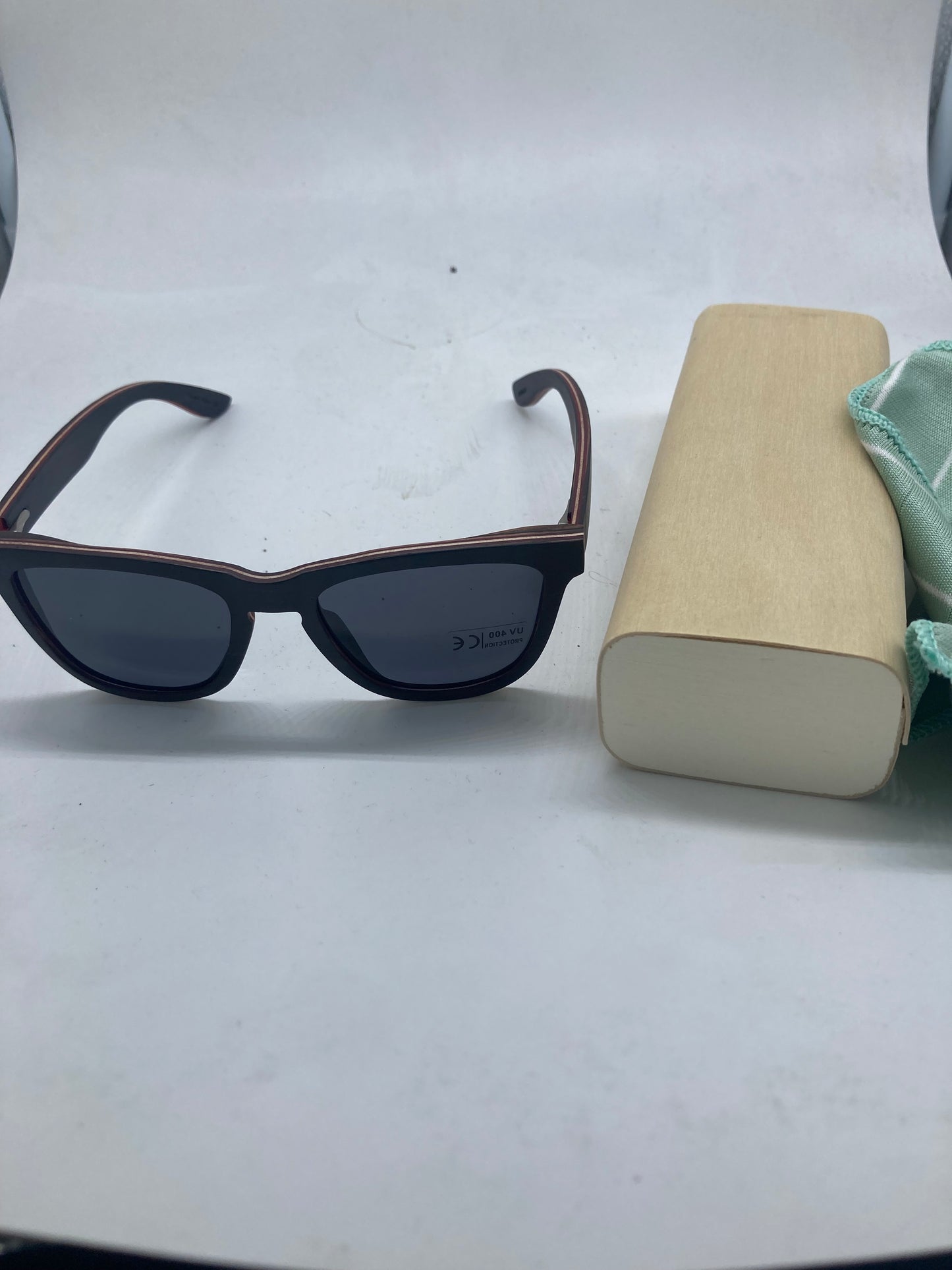 18. Sonnenbrille, Rahmen komplett aus Holz ebenholz mit schwarz linse - polarized und uv400