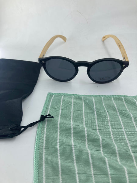 Sonnenbrille, Bügel aus Bambus und holz