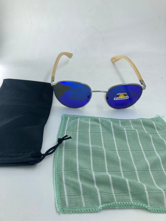 25. Sonnenbrille, Bügel aus Bambus und holz klein blau mit schwarz linse , bügel aus bambus ,polarized und uv400 schutz