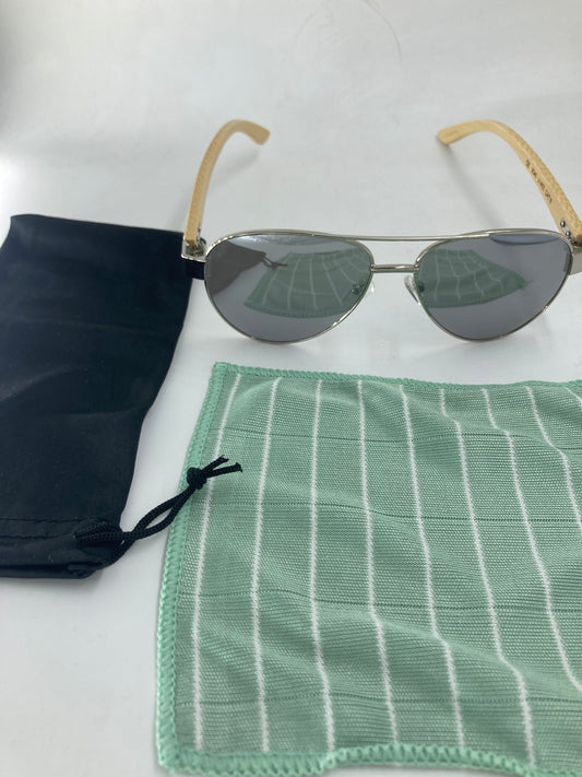 42. Sonnenbrille, Bügel aus Bambus und holz Pilotenbrillen spiegel mit schwarz linse , bügel aus bambus, uv400 schutz