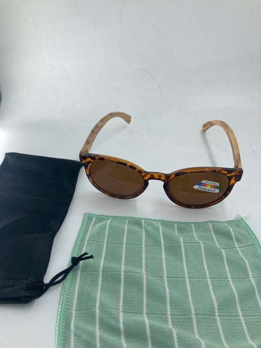 43. Sonnenbrille, Bügel aus Bambus und holz tiger sonnenbrille  mit braun linse , bügel aus nussbaum , polarized und uv400 schutz