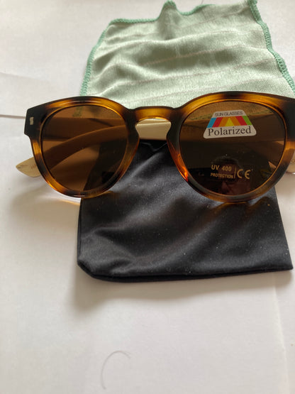 26.Sonnenbrille, Bügel aus holz verschiedene farbarten linsen bügel aus Holz , polarized und uv400 schutz