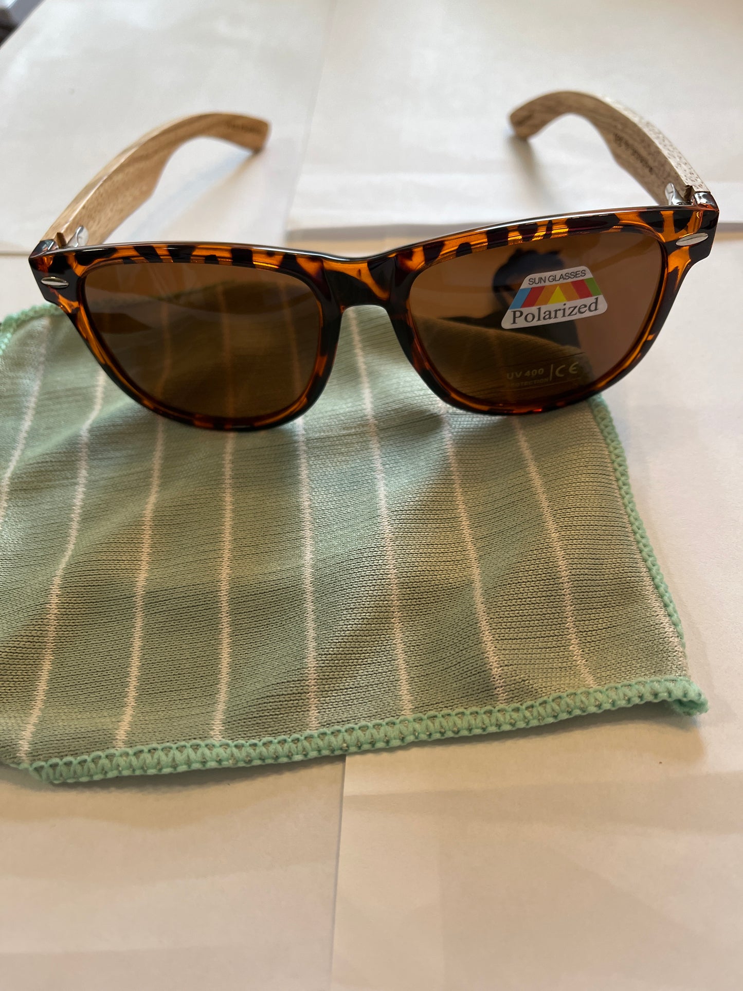 29.Sonnenbrille, Bügel aus Bambus und holz sonnenbrille schwarz mit schwarz linse , und uv400 Schutz und polarized