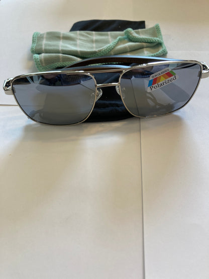 20.Sonnenbrille, Bügel aus Bambus und holz speigel mit schwarz linse , bügel aus nussbaum , polarized und uv400 schutz