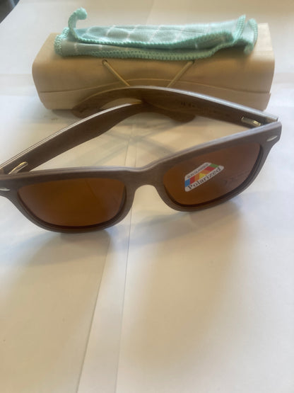 2.Sonnenbrille, Rahmen komplett aus Holz schwarz ,braun - polarized und uv400 - 6074