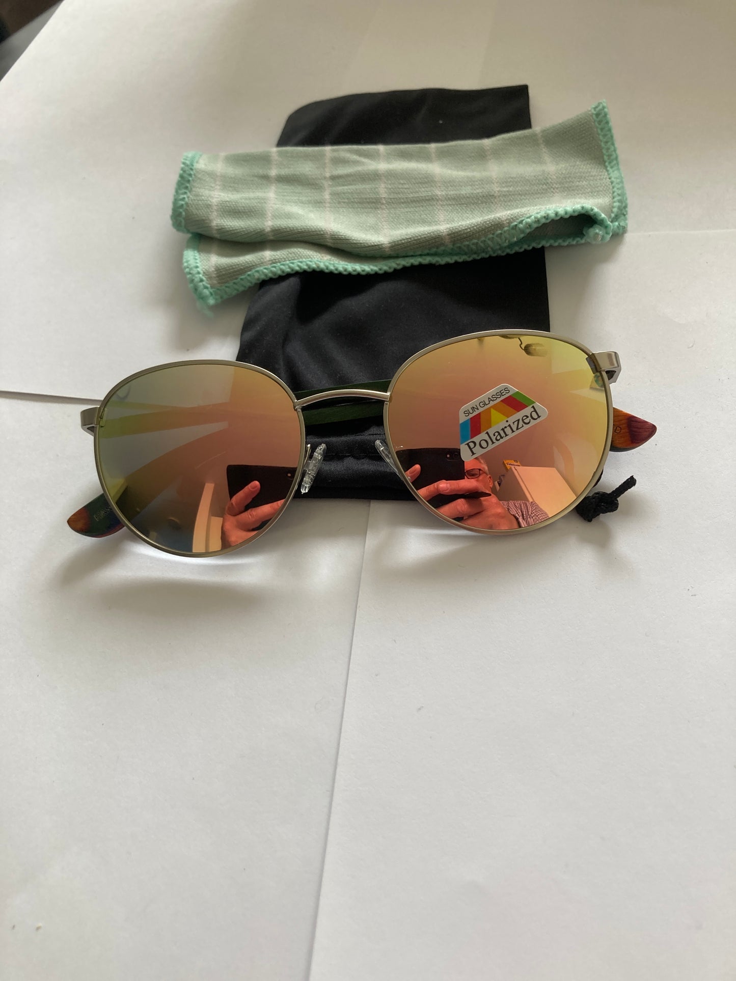 18.Sonnenbrille, Bügel aus Bambus und holz klein , mit Holz oder Bambus bügel- polarized und uv400 schutz
