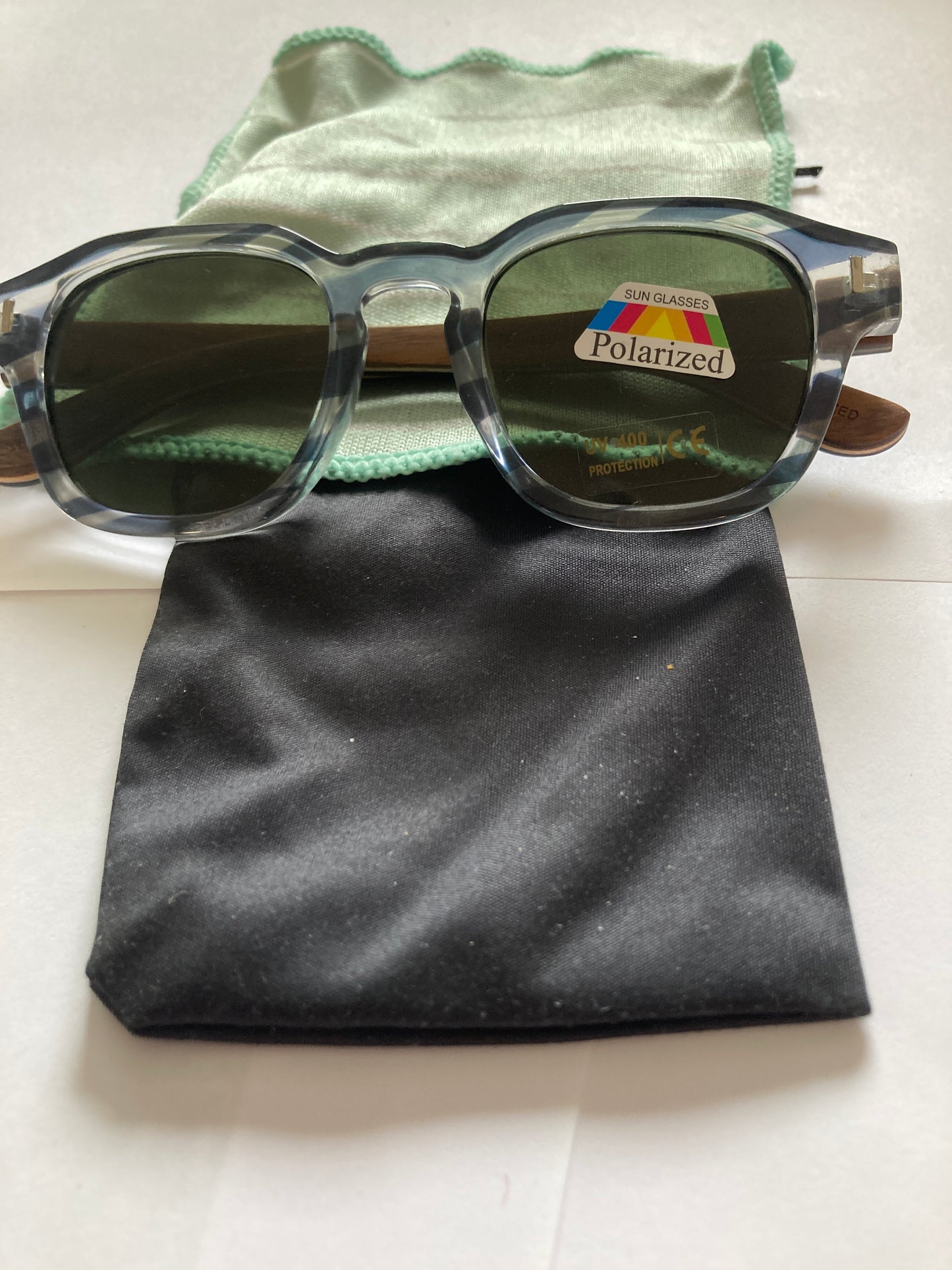25.Sonnenbrille, Bügel aus holz verschiedene farbarten linsen bügel aus Holz , polarized und uv400 schutz