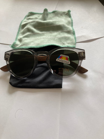 26.Sonnenbrille, Bügel aus holz verschiedene farbarten linsen bügel aus Holz , polarized und uv400 schutz