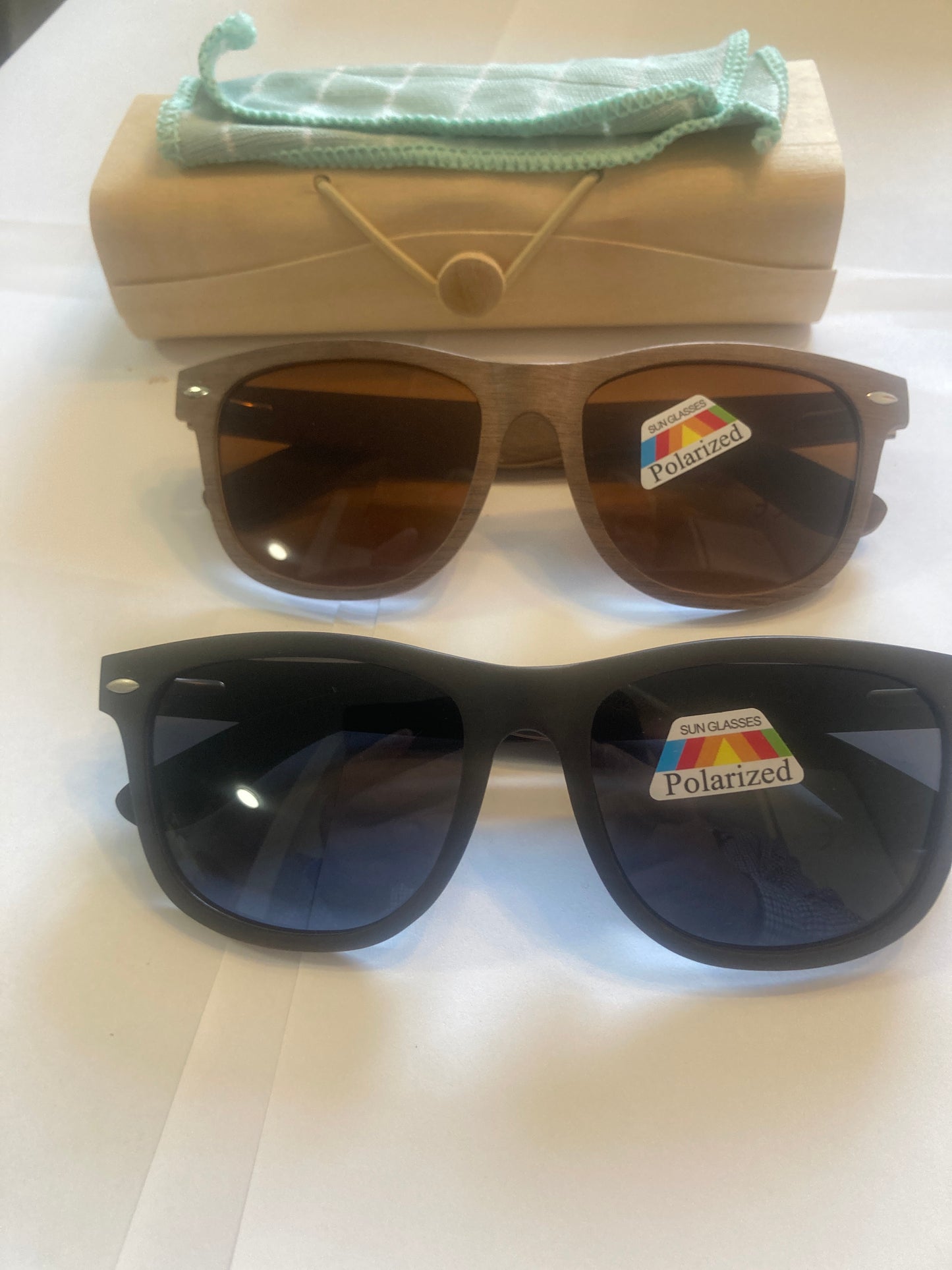 2.Sonnenbrille, Rahmen komplett aus Holz schwarz ,braun - polarized und uv400 - 6074