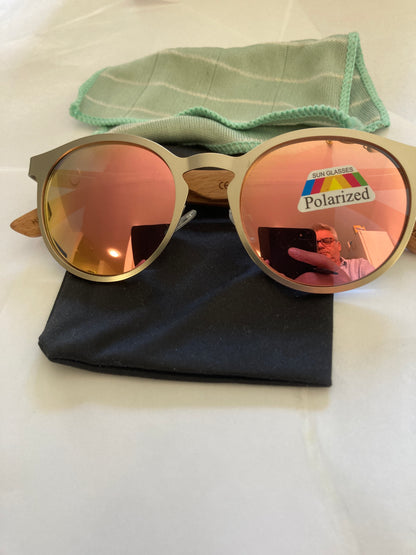 16. Sonnenbrille, Bügel aus Bambus und holz schwarz mit metallrahmen - schwarz linse ,bügel aus nussbaum , polarized und uv400 schutz