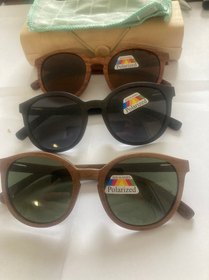 1. Sonnenbrille, Rahmen komplett aus Holz - polarized und uv400 nr 6066