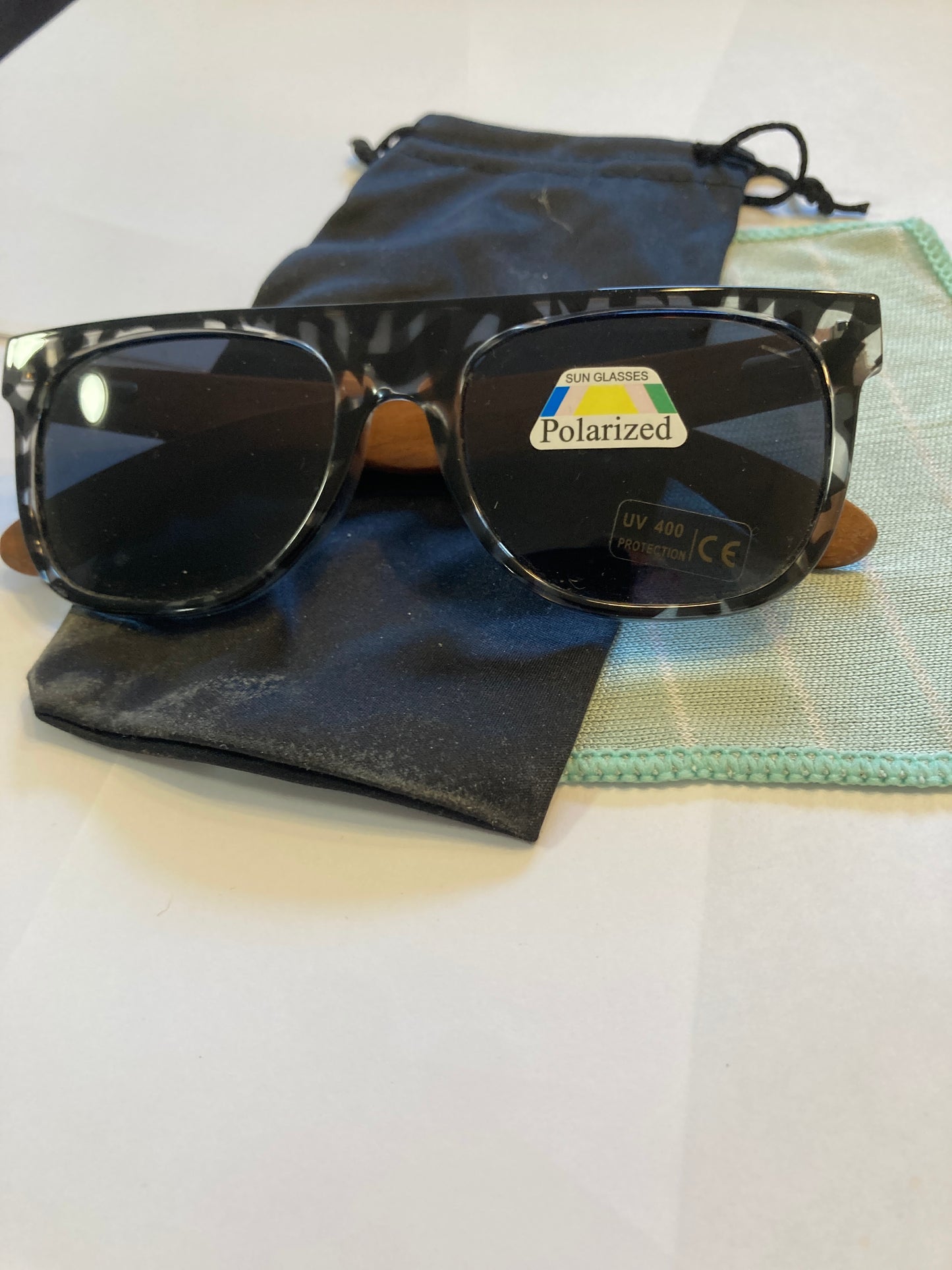 1. Sonnenbrille, Bügel aus holz polarized und uv400 schutz