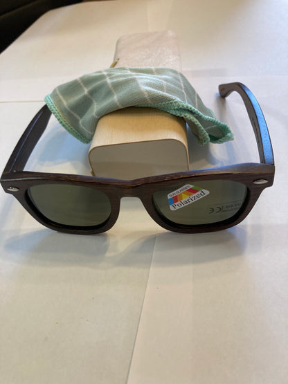 3.Sonnenbrille, Rahmen komplett aus Holz - polarized und uv400 nr 2008